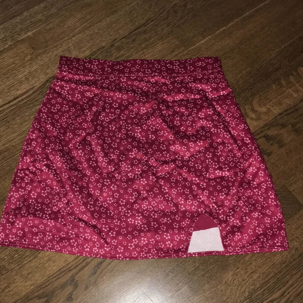 Floral skirt with side slit